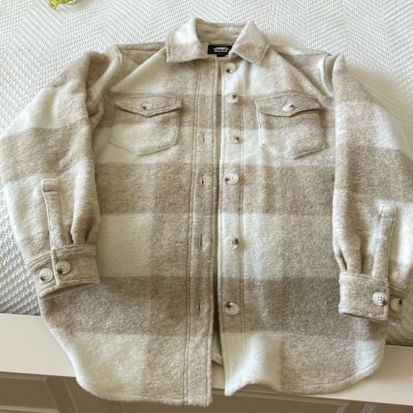 Roots cream shacket, size US S - Picture 1 of 6